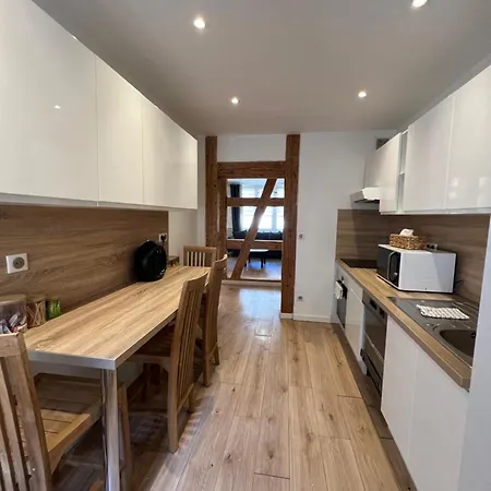 Colm Arcades Apartman
